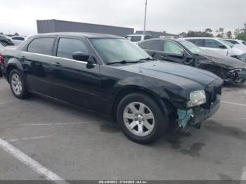  Salvage Chrysler 300