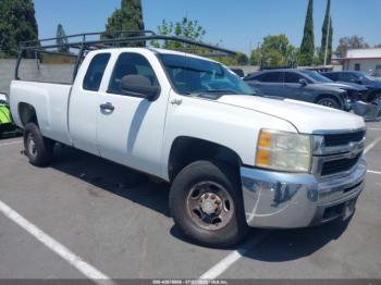  Salvage Chevrolet Silverado 2500