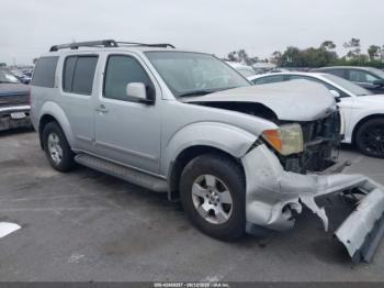  Salvage Nissan Pathfinder
