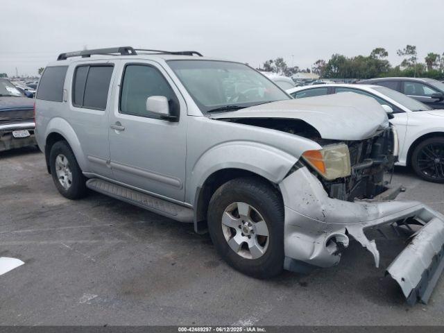  Salvage Nissan Pathfinder