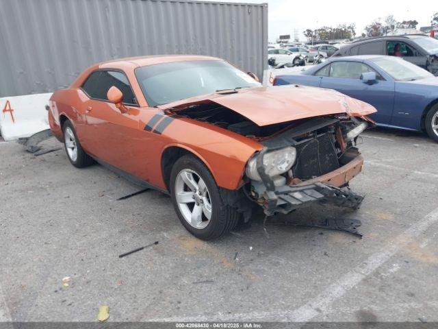  Salvage Dodge Challenger
