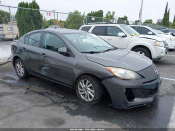  Salvage Mazda Mazda3