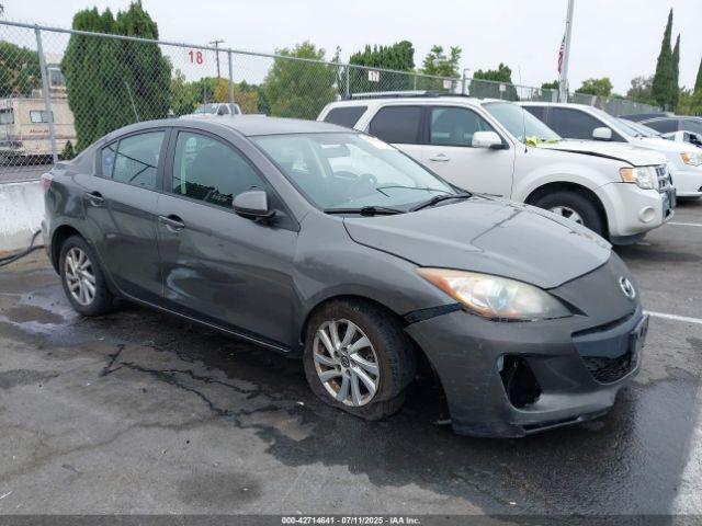  Salvage Mazda Mazda3