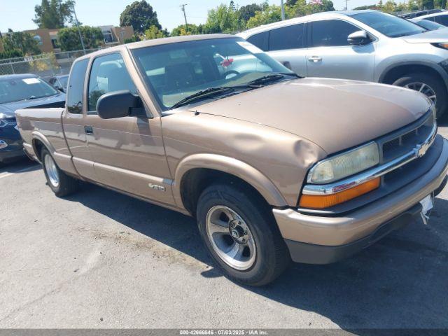  Salvage Chevrolet S-10
