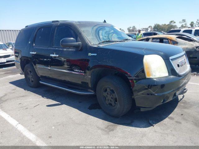  Salvage GMC Yukon
