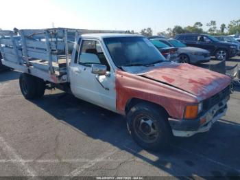  Salvage Toyota Pickup