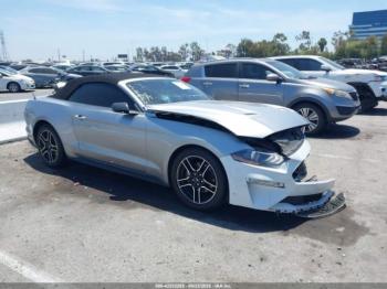  Salvage Ford Mustang