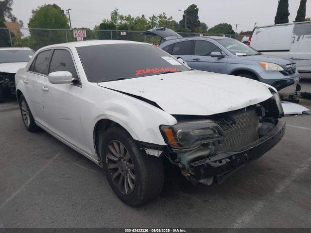  Salvage Chrysler 300