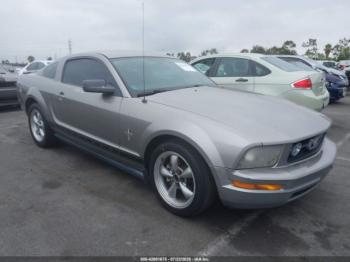  Salvage Ford Mustang