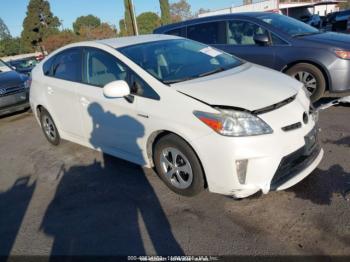  Salvage Toyota Prius