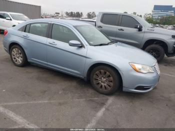  Salvage Chrysler 200