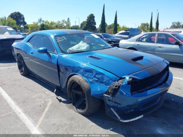  Salvage Dodge Challenger