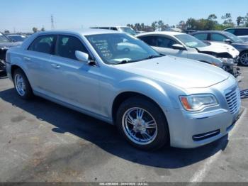  Salvage Chrysler 300