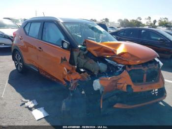  Salvage Nissan Kicks