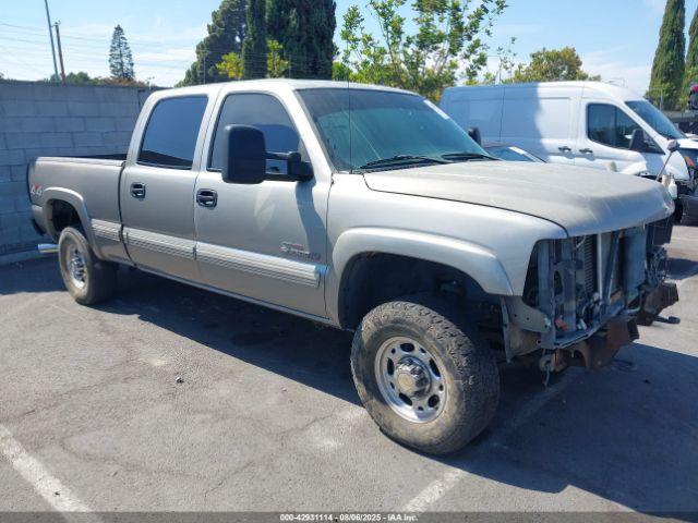  Salvage Chevrolet Silverado 2500