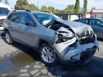  Salvage Jeep Cherokee