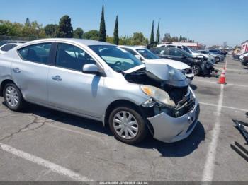  Salvage Nissan Versa