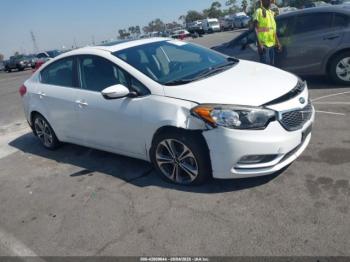  Salvage Kia Forte
