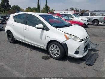  Salvage Toyota Prius c