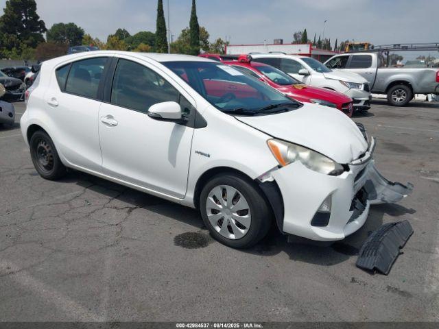  Salvage Toyota Prius c