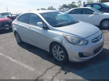  Salvage Hyundai ACCENT