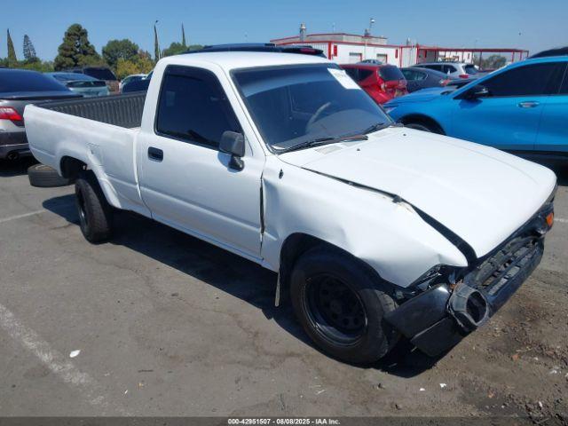  Salvage Toyota Pickup