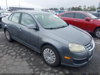  Salvage Volkswagen Jetta