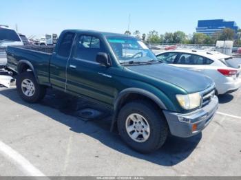  Salvage Toyota Tacoma