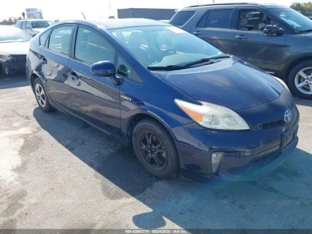  Salvage Toyota Prius