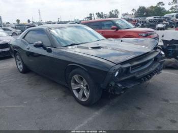  Salvage Dodge Challenger