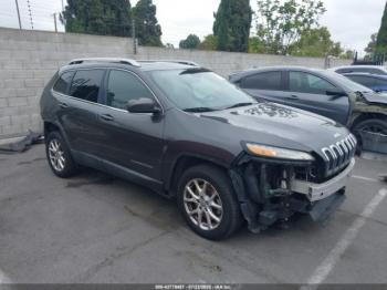  Salvage Jeep Cherokee