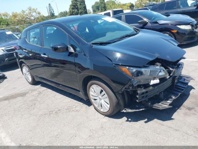  Salvage Nissan LEAF
