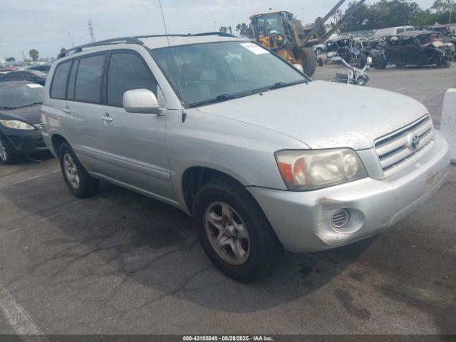  Salvage Toyota Highlander