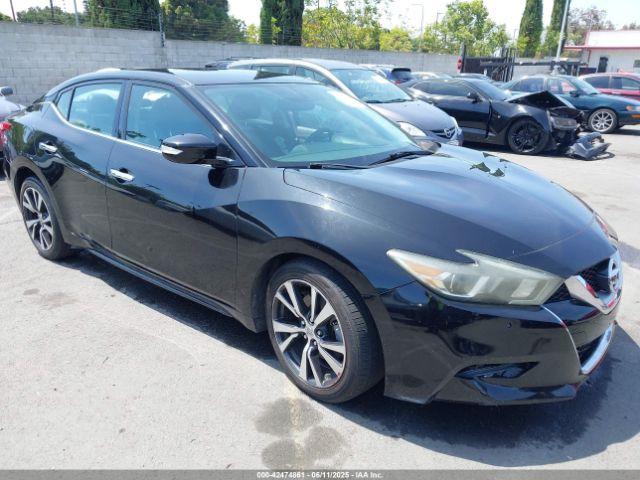  Salvage Nissan Maxima