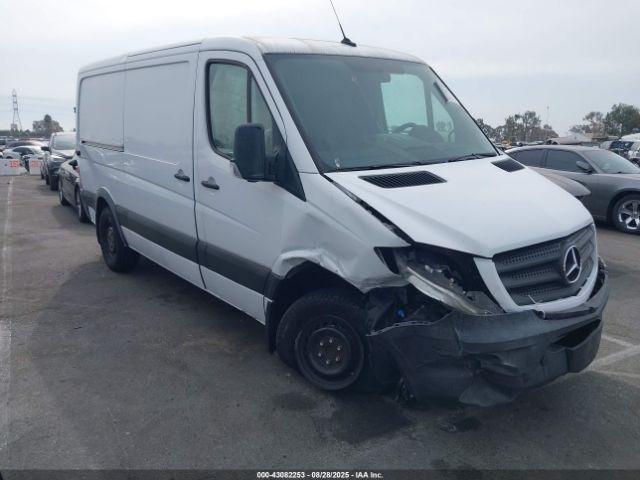  Salvage Mercedes-Benz Sprinter 2500
