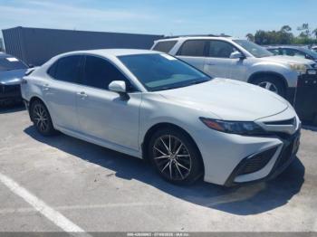  Salvage Toyota Camry
