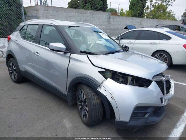  Salvage Nissan Kicks