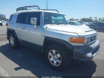 Salvage Toyota FJ Cruiser