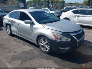  Salvage Nissan Altima