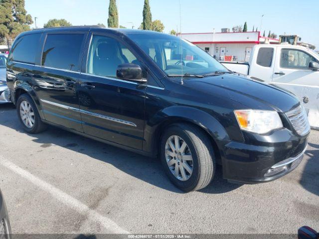  Salvage Chrysler Town & Country