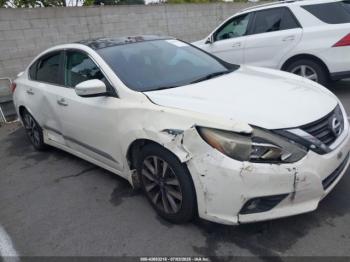  Salvage Nissan Altima