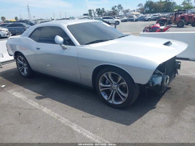 Salvage Dodge Challenger