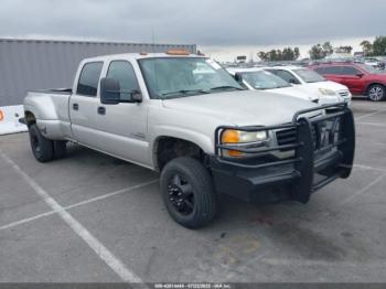  Salvage General Motors Sierra 3500 Classic