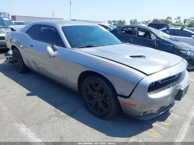  Salvage Dodge Challenger