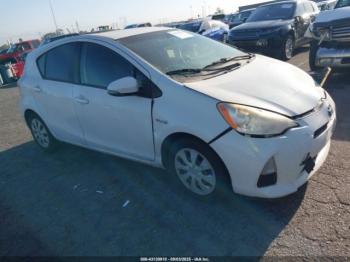  Salvage Toyota Prius c