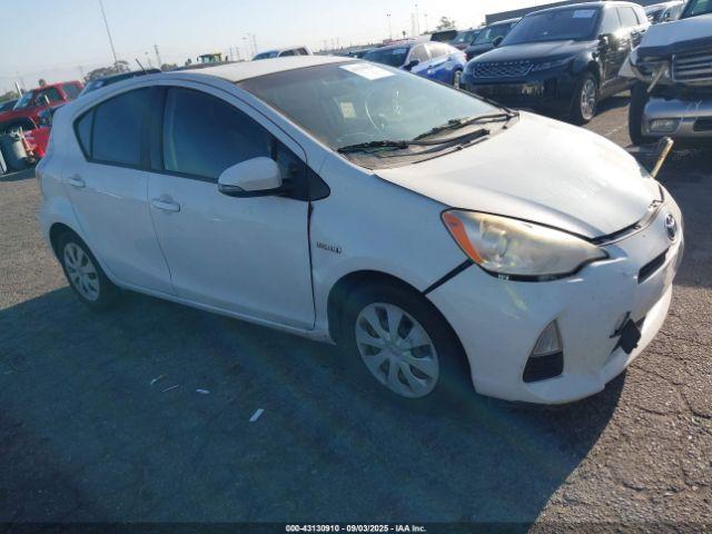  Salvage Toyota Prius c