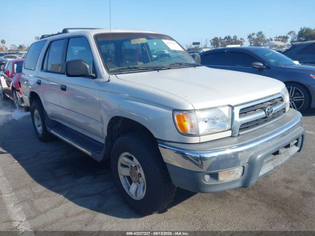  Salvage Toyota 4Runner