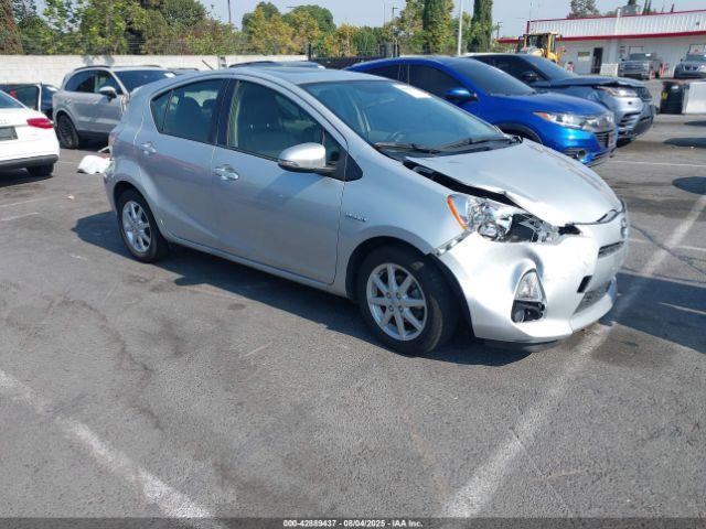  Salvage Toyota Prius c