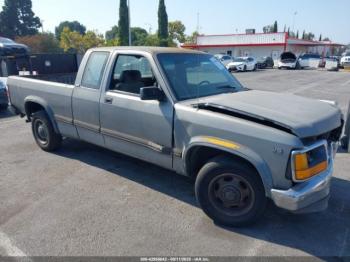  Salvage Dodge Dakota