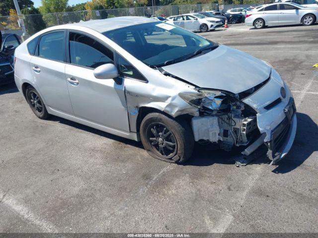  Salvage Toyota Prius
